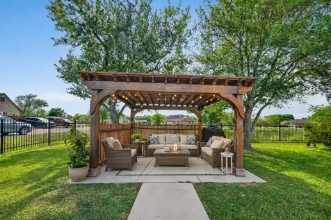 319 Pinedale Avenue Arcola TX 77583