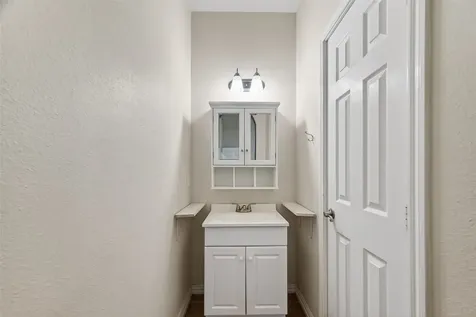319 Pinedale Avenue Arcola TX 77583