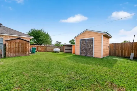 319 Pinedale Avenue Arcola TX 77583