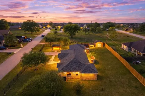 319 Pinedale Avenue Arcola TX 77583