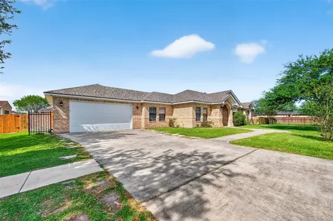 319 Pinedale Avenue Arcola TX 77583
