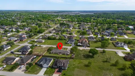 319 Pinedale Avenue Arcola TX 77583