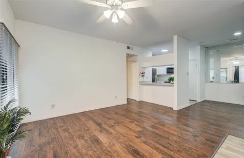 2023 Gentryside Drive 109 Houston TX 77077