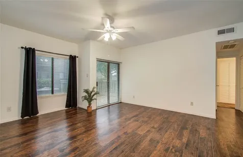 2023 Gentryside Drive 109 Houston TX 77077
