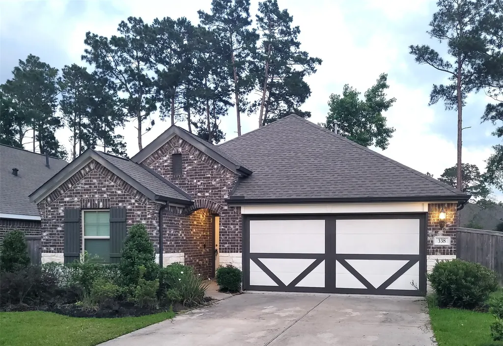 338 Honey Mesquite Path Willis TX 77318