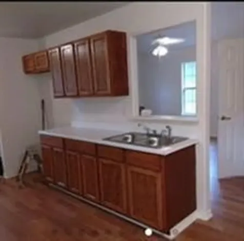 1131 W Front Street Sealy TX 77474