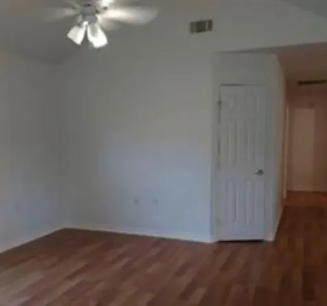 1131 W Front Street Sealy TX 77474