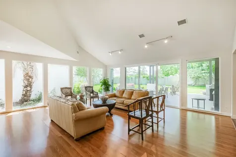 10303 Lynbrook Hollow Street Houston TX 77042