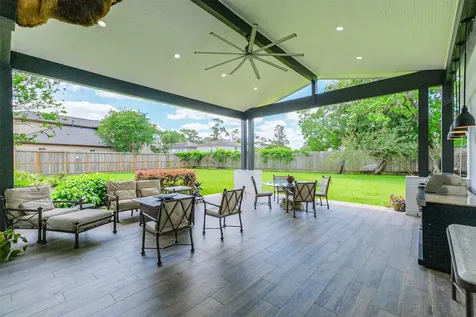 10303 Lynbrook Hollow Street Houston TX 77042