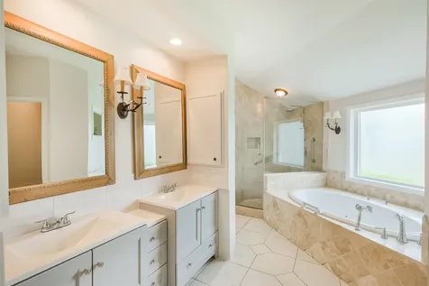 10303 Lynbrook Hollow Street Houston TX 77042