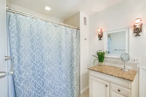 10303 Lynbrook Hollow Street Houston TX 77042