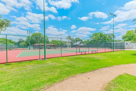 10303 Lynbrook Hollow Street Houston TX 77042