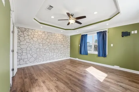 6606 E Houston Road Houston TX 77028