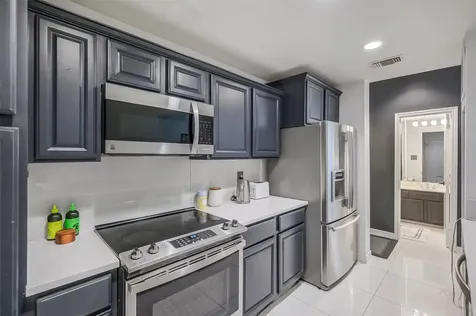 1112 Bering Drive 64 Houston TX 77057