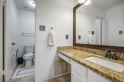 1112 Bering Drive 64 Houston TX 77057