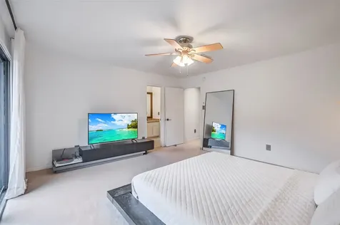 1112 Bering Drive 64 Houston TX 77057