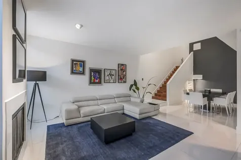 1112 Bering Drive 64 Houston TX 77057