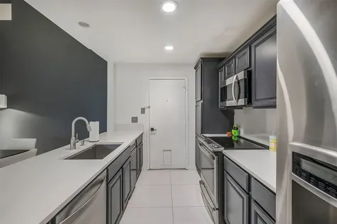 1112 Bering Drive 64 Houston TX 77057
