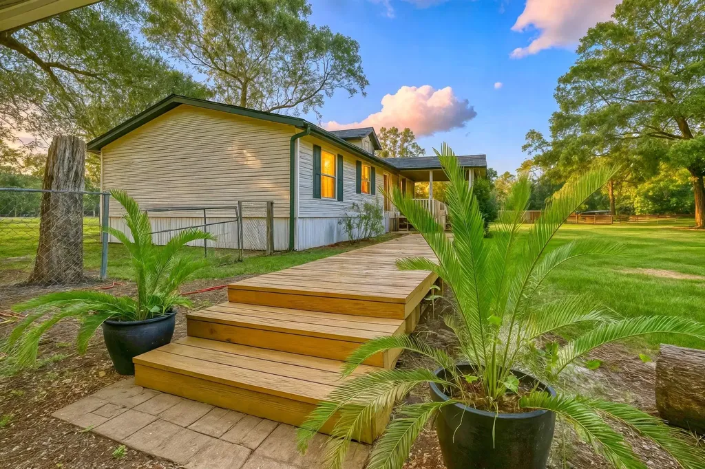 5442 Woodland Drive Orange TX 77632