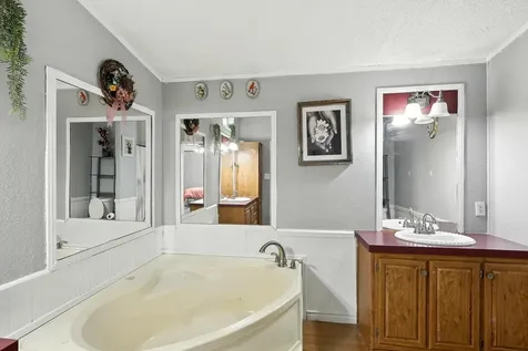 5442 Woodland Drive Orange TX 77632