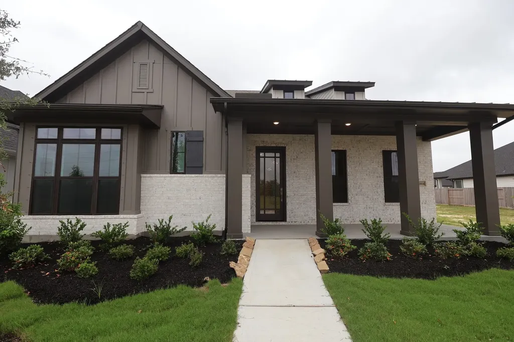 12014 Salty Bend Drive Mont Belvieu TX 77523