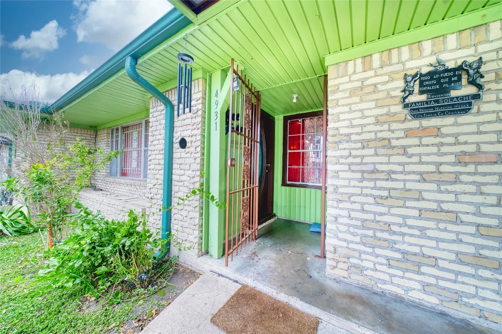 4931 Mercedes Lane Houston TX 77022
