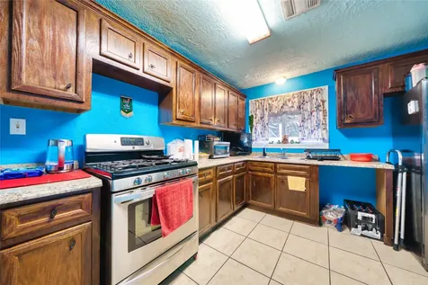 4931 Mercedes Lane Houston TX 77022