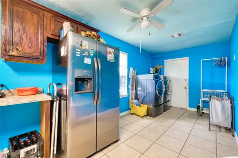 4931 Mercedes Lane Houston TX 77022