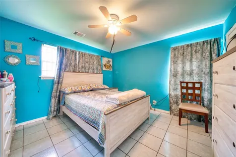 4931 Mercedes Lane Houston TX 77022