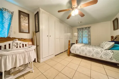 4931 Mercedes Lane Houston TX 77022
