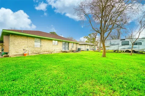 4931 Mercedes Lane Houston TX 77022