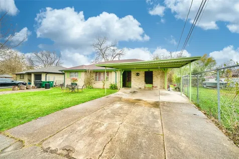 4931 Mercedes Lane Houston TX 77022