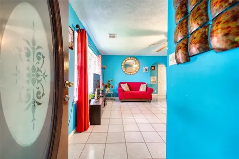 4931 Mercedes Lane Houston TX 77022