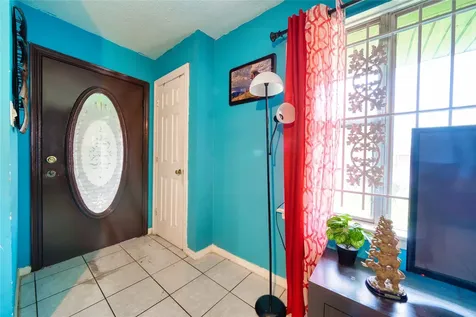 4931 Mercedes Lane Houston TX 77022