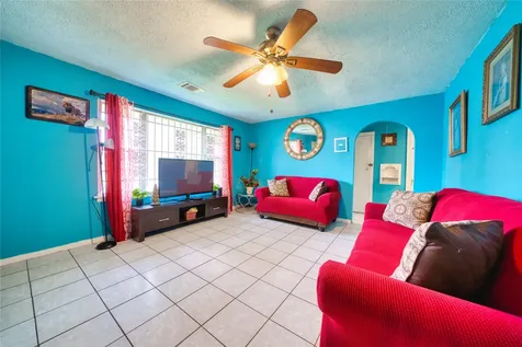 4931 Mercedes Lane Houston TX 77022