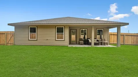 1935 Hamilton Avenue Nome TX 77629