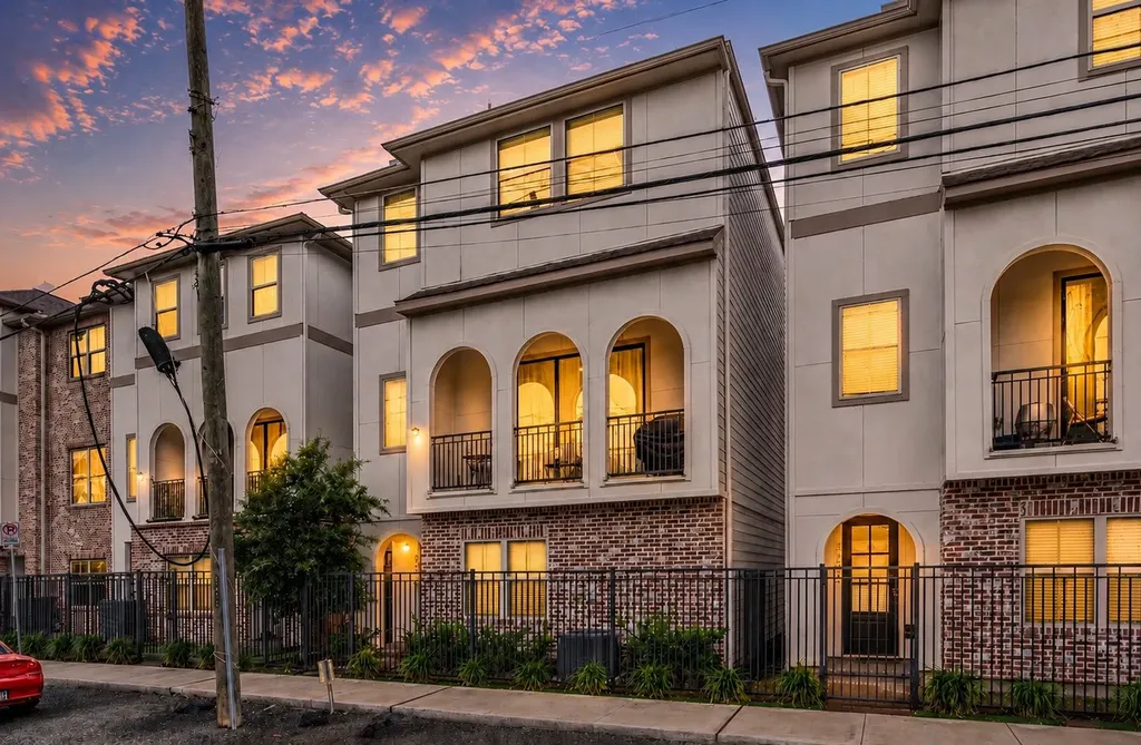 5230 Schuler Street Houston TX 77007