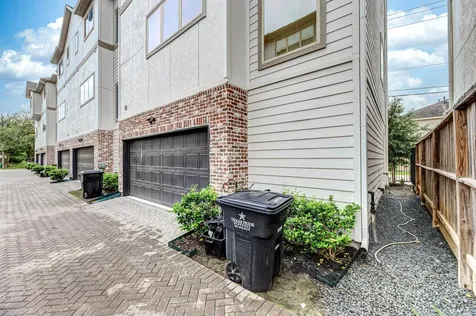 5230 Schuler Street Houston TX 77007