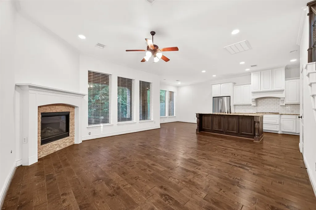 42 Daffodil Meadow Place The Woodlands TX 77375