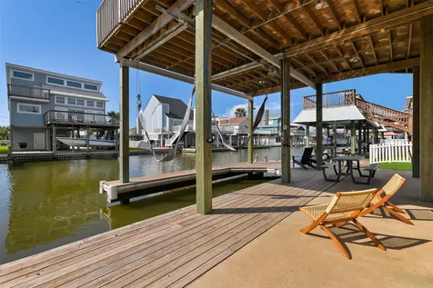 22101 Guadalupe Drive Galveston TX 77554
