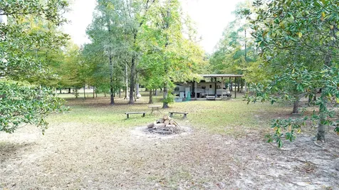 630 Hillbilly Heaven Road Livingston TX 77351