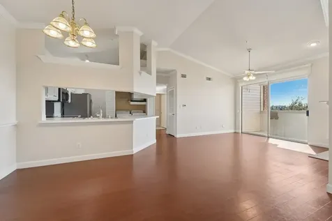 2111 Welch Street A318 Houston TX 77019