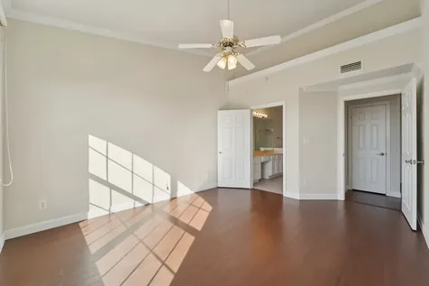 2111 Welch Street A318 Houston TX 77019