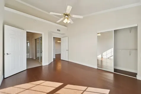 2111 Welch Street A318 Houston TX 77019