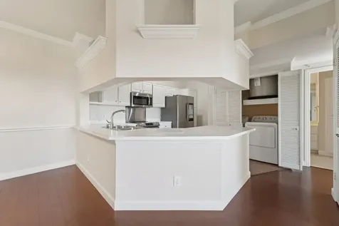 2111 Welch Street A318 Houston TX 77019