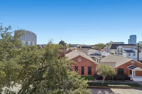 2111 Welch Street A318 Houston TX 77019