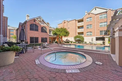 2111 Welch Street A318 Houston TX 77019