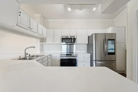 2111 Welch Street A318 Houston TX 77019