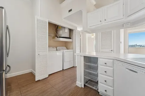 2111 Welch Street A318 Houston TX 77019