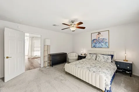 1116 Bering Drive 25 Houston TX 77057